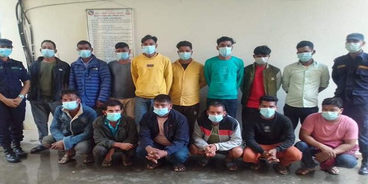 ५० हजार नगद सहित १४ जुवाडे पक्राउ