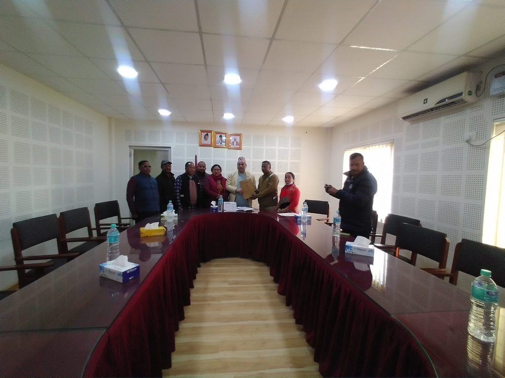 माघमा बिदा माग सहित मुख्यमन्त्री शाहलाई ध्यानाकार्षण पत्र