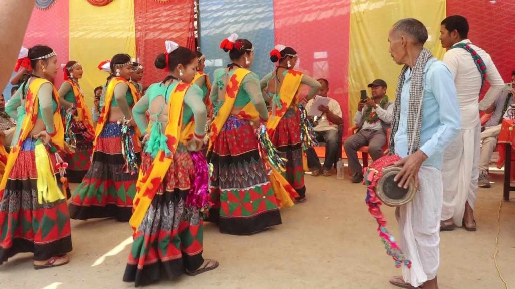 नुक्लिपुरमा सखिया नाच तालिम