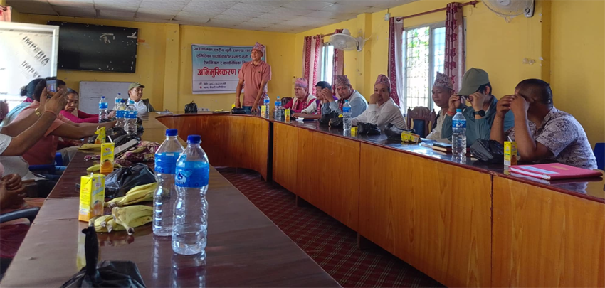 कैलारीमे भुमिहिनहे लालपूर्जा वितरण कैना तयारी