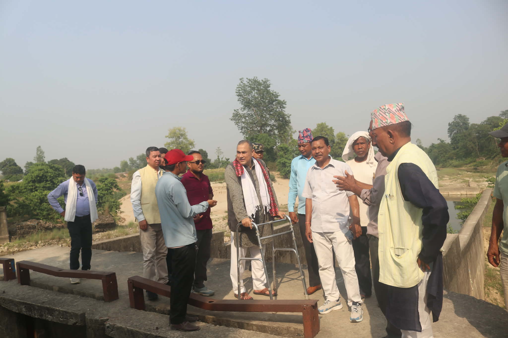 टेढी र गुर्गी बाँधको मुख्यमन्त्री शाहद्वारा स्थलगत निरीक्षण
